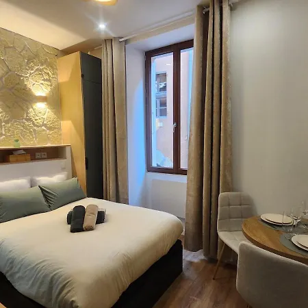 Charming Cozy Nest - Old Town Διαμέρισμα
